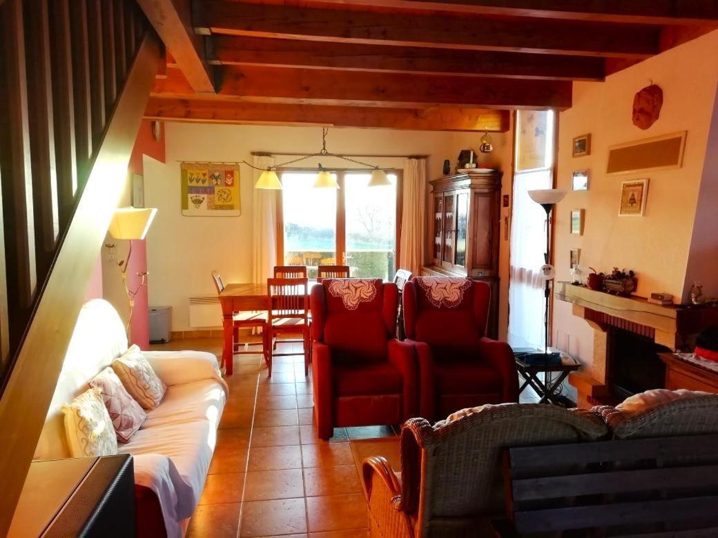 Casa Adosada Para Familias En Santa Leocadia Sainte-Leocadie Bagian luar foto