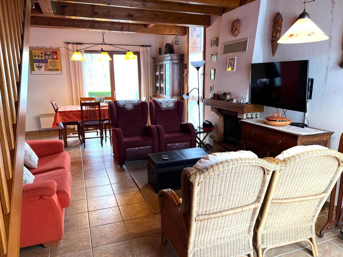 Casa Adosada Para Familias En Santa Leocadia Sainte-Leocadie Bagian luar foto