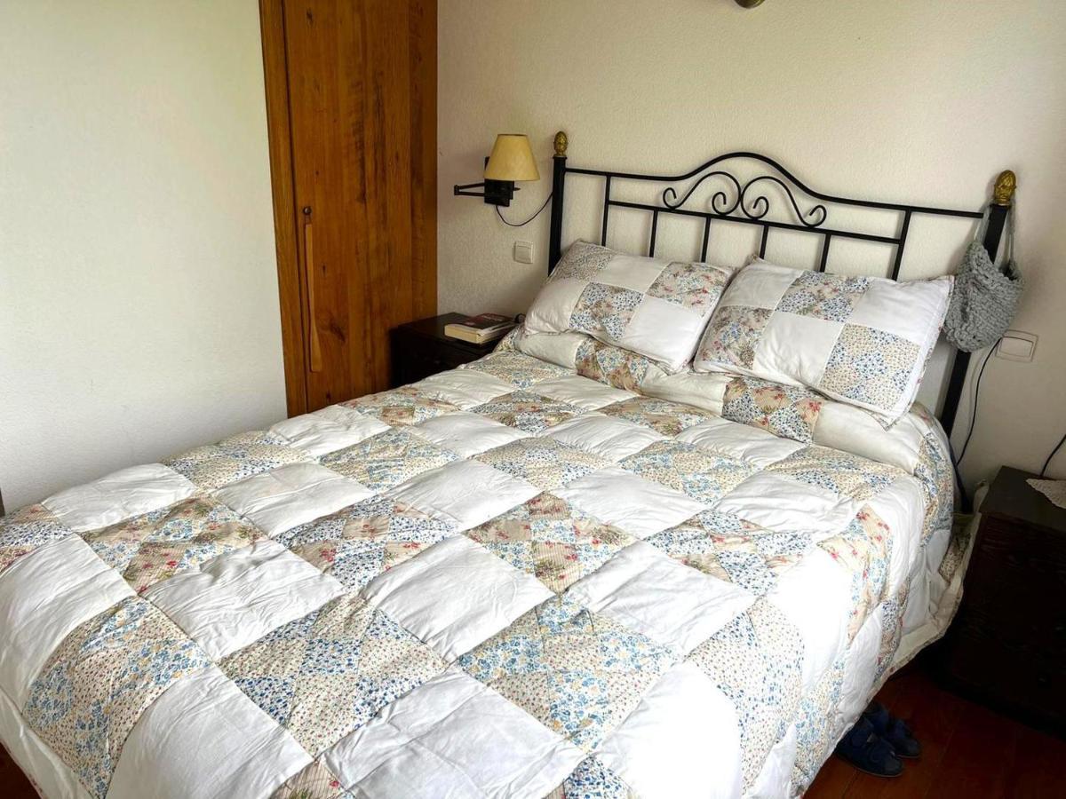 Casa Adosada Para Familias En Santa Leocadia Sainte-Leocadie Bagian luar foto